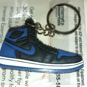 JORDAN 1 KEYCHAIN